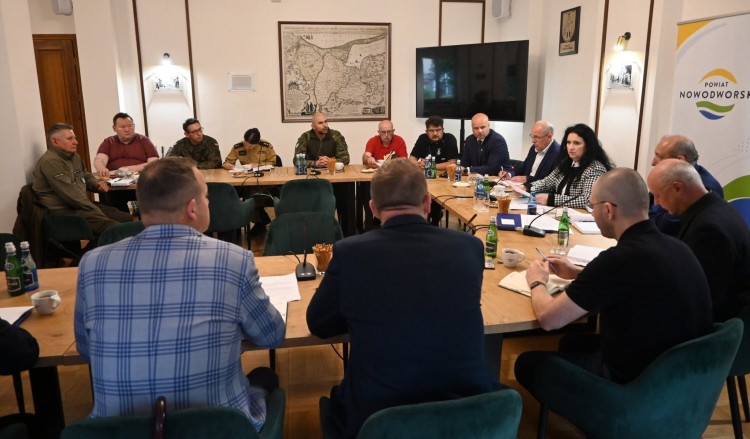 Powiatowy Zespół Zarządzania Kryzysowego w Nowym Dworze Gdańskim o bezpieczeństwie w sezonie letnim 2026.