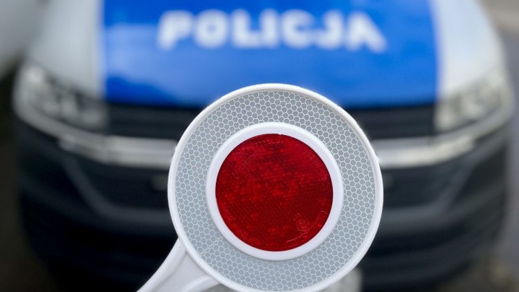 29-latek zatrzymany po serii kradzieży w gminie Stare Pole. Odpowie za trzy zarzuty