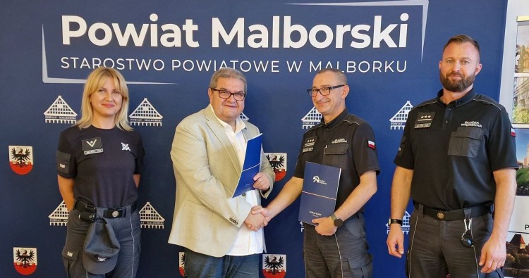 Osadzeni pomogą stworzyć miejsce pracy dla osób z niepełnosprawnościami. Powiat Malborski podpisał ważne porozumienie