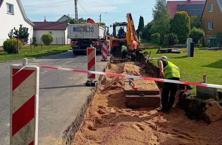 Ruszyła budowa chodnika przy ul. Kopernika w Sztumie.