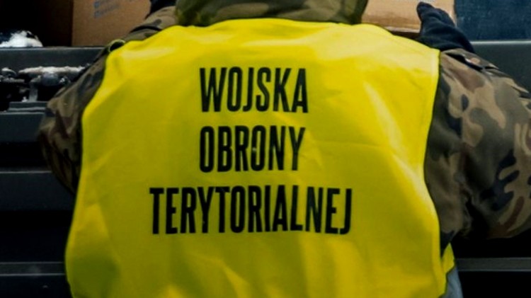 Niezidentyfikowany obiekt wykryty przez radary. Trwają poszukiwania w…