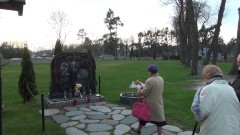   Stegnianie po raz kolejny oddali cześć ofiarom katastrofy smoleńskiej -  10.04.2017