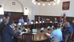 XXV nadzwyczajna sesja Rady Powiatu Malborskiego. Wynagrodzenia dla nauczycieli i dodatkowe udziały w Powiatowym Centrum Zdrowia – 21.09.2017