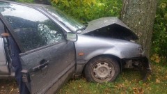 Gmina Stary Dzierzgoń: Pijany kierowca rozbił się na drzewie – 11.10.2017