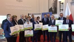 Burmistrz Dzierzgonia wzięła udział w uroczystym wręczeniu promes w Pomorskim Urzędzie Wojewódzkim.