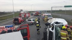 Jedna osoba poszkodowana po wypadku trzech samochodów na trasie S7.