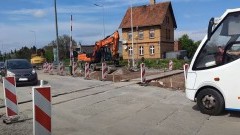Utrudnienia w Nowej Wsi Malborskiej - do akcji wkroczyli drogowcy. Asfalt w poniedziałek.
