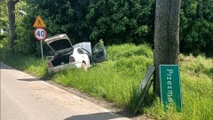W wyniku dachowania kierowca trafił do szpitala - raport sztumskich służb mundurowych.
