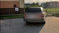 Mistrz (nie tylko) parkowania na Smoluchowskiego w Malborku.