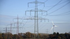 Fałszywa żarówka za 12 mln zł. Kto nam podnosi rachunki za energię? 