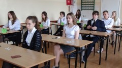 Egzamin gimnazjalny i co dalej? Uczniowie z Gimnazjum Nr 1 w Malborku sprawdzi swoją wiedzę z języka polskiego, historii i wiedzy o społeczeństwie - 18.04.2016