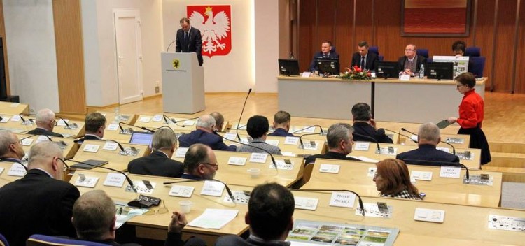 Sejmik zadecydował. Dodatkowe 170 tys. zł na drogi w gminie Dzierzgoń&#8230;