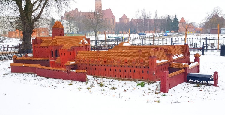 Czy o nową miniaturę zamku uda się zadbać? Czy tym razem pieniądze…