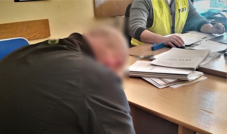 Za taką kradzież może pożegnać się z wolnością na 7,5 roku.