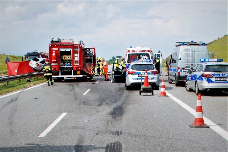 Autostrada A1. Pasażer osobówki zginął na miejscu.