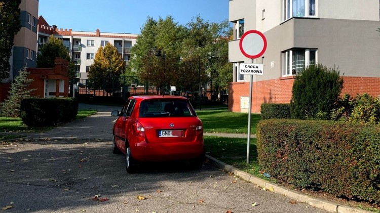 Mistrz (nie tylko) parkowania na Rolniczej w Malborku.