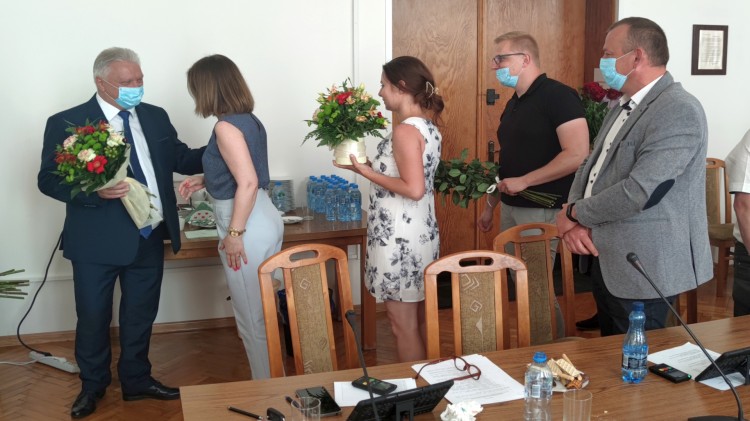Jerzy Szałach Burmistrz Nowego Stawu z wotum zaufania i absolutorium. XXXV sesja Rady Miejskiej - 22.06.2021