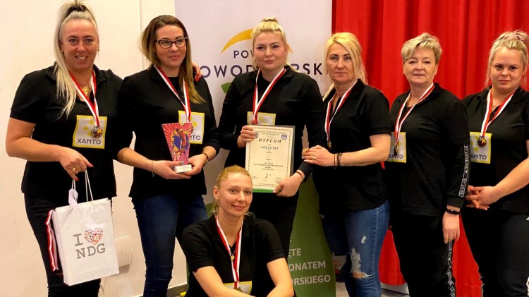Nowy Dwór Gdański. Volleyki najlepsze w Miejskiej Lidze Piłki Siatkowej Kobiet.