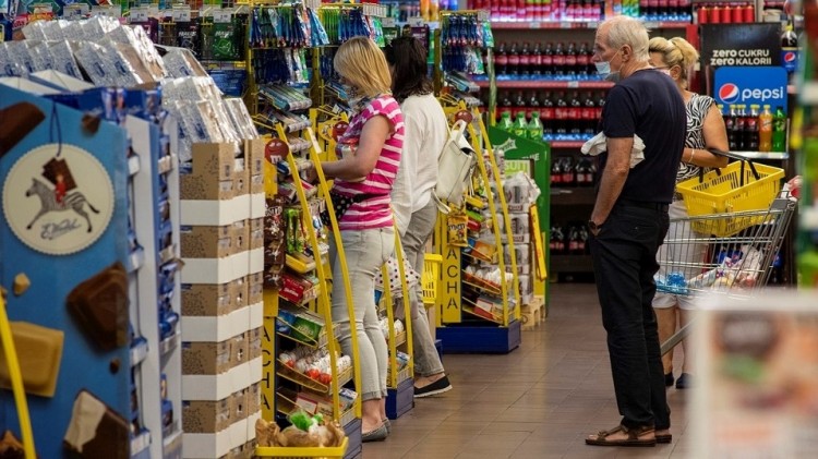Drożyzna w sklepach wciąż nie odpuszcza. Eksperci: Pod koniec roku…