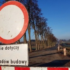 Lipowiec. Palowanie, ruch wahadłowy i całkowite zamknięcie drogi DW…