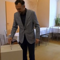 Platforma Obywatelska wybiera przewodniczącego. Zobacz głosowanie w…