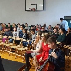Zespół Fantazja z SP2 w Malborku zaprezentował jasełka w Uśnicach.…