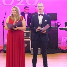 ?Poloneza czas zacząć? po raz ostatni w tym roku ? studniówka ZSP4…