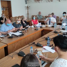 Jerzy Szałach Burmistrz Nowego Stawu z wotum zaufania i absolutorium.…