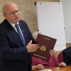 Malbork. Uroczystość jubileuszu 80 urodzin Adama Wnuka.