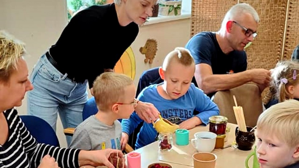 Gmina Malbork. Warsztaty pszczelarskie. Zdjęcia.