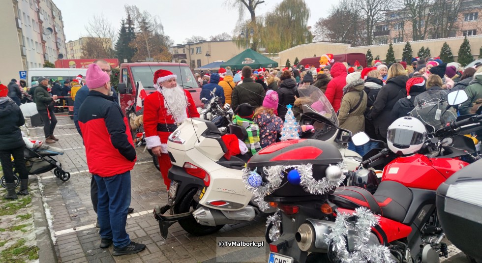 Malbork. Mikołaje na Motocyklach odwiedziły grzeczne dzieci - 04.12.2022 wideo i foto