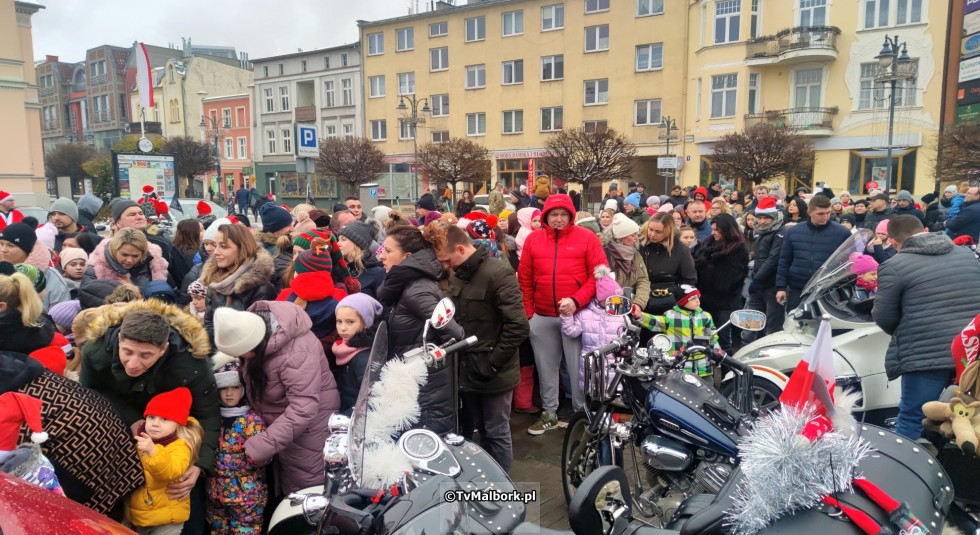 Malbork. Mikołaje na Motocyklach odwiedziły grzeczne dzieci - 04.12.2022 wideo i foto
