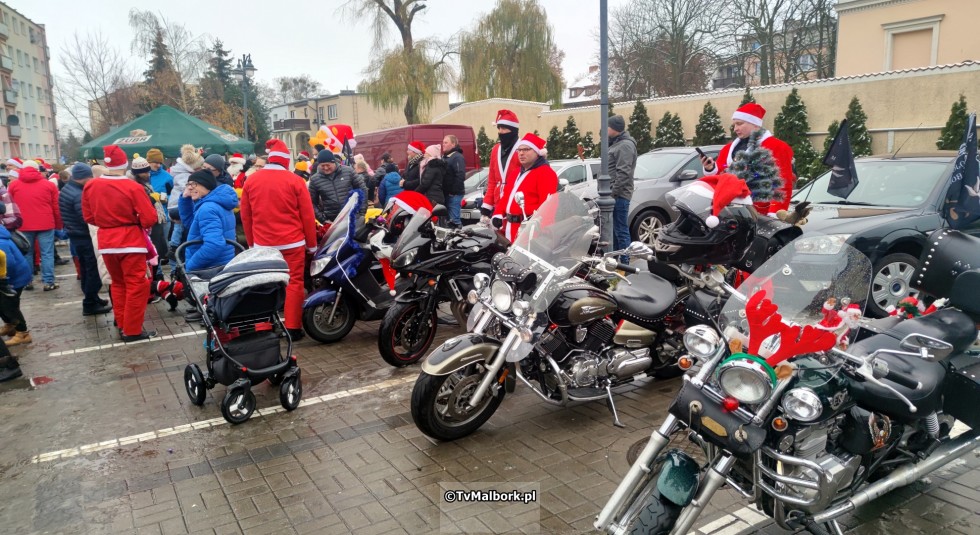 Malbork. Mikołaje na Motocyklach odwiedziły grzeczne dzieci - 04.12.2022 wideo i foto