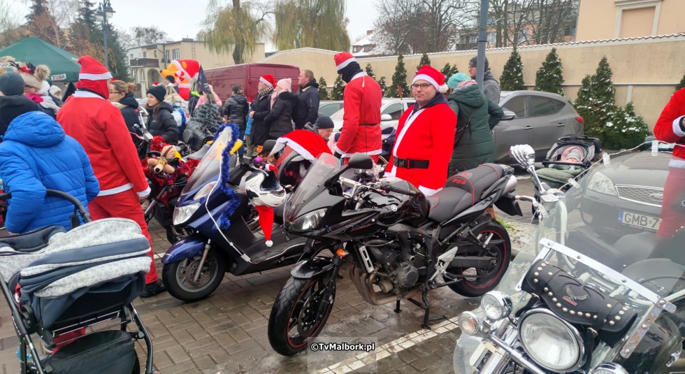 Malbork. Mikołaje na Motocyklach odwiedziły grzeczne dzieci - 04.12.2022 wideo i foto