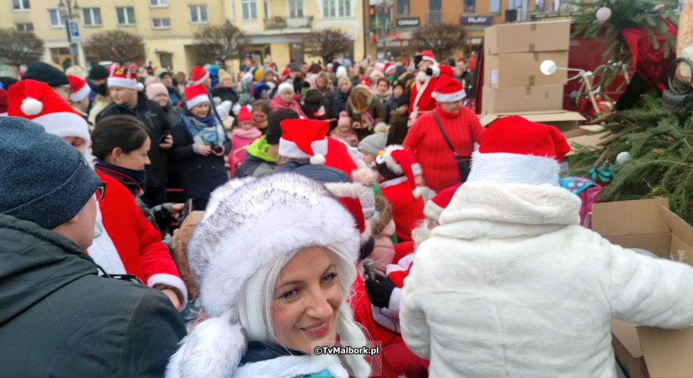 Malbork. Mikołaje na Motocyklach odwiedziły grzeczne dzieci - 04.12.2022 wideo i foto