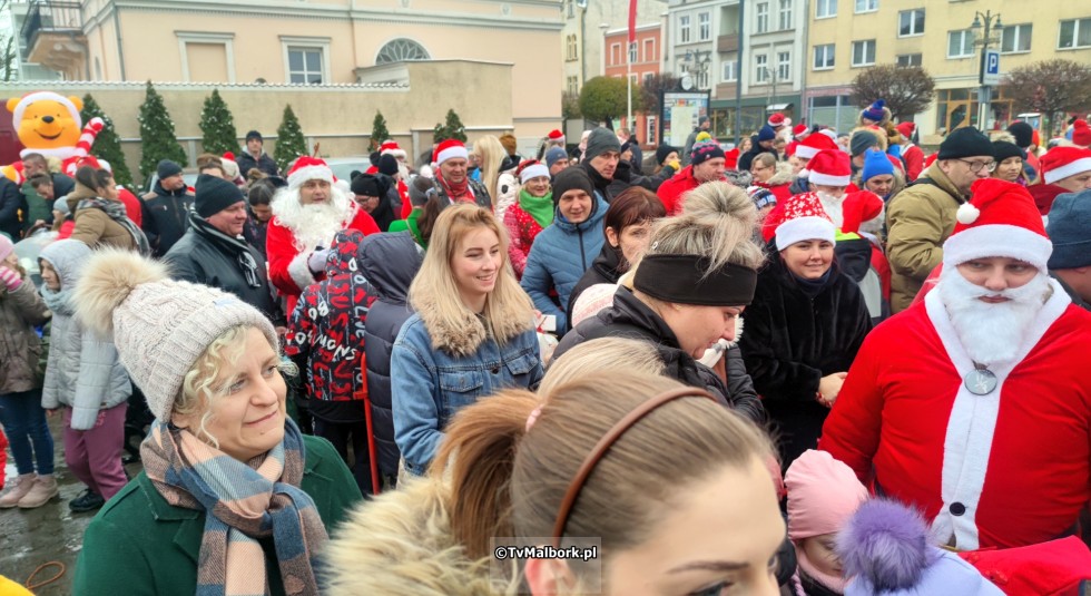 Malbork. Mikołaje na Motocyklach odwiedziły grzeczne dzieci - 04.12.2022 wideo i foto