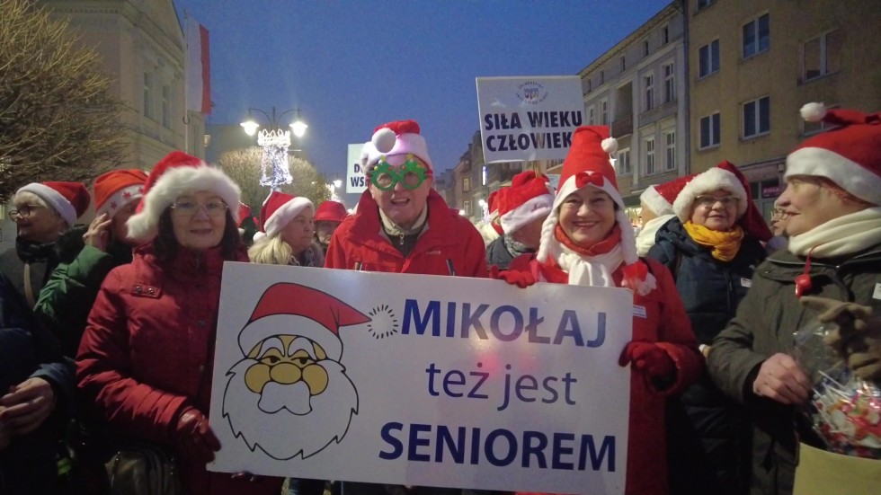 Malbork. Miejska Zabawa Mikołajkowa i iluminacja choinki 06.12.2022