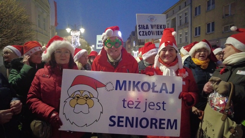 Malbork. Miejska Zabawa Mikołajkowa i iluminacja choinki 06.12.2022