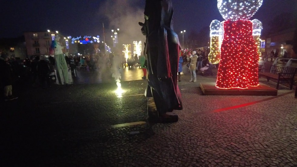Malbork. Miejska Zabawa Mikołajkowa i iluminacja choinki 06.12.2022
