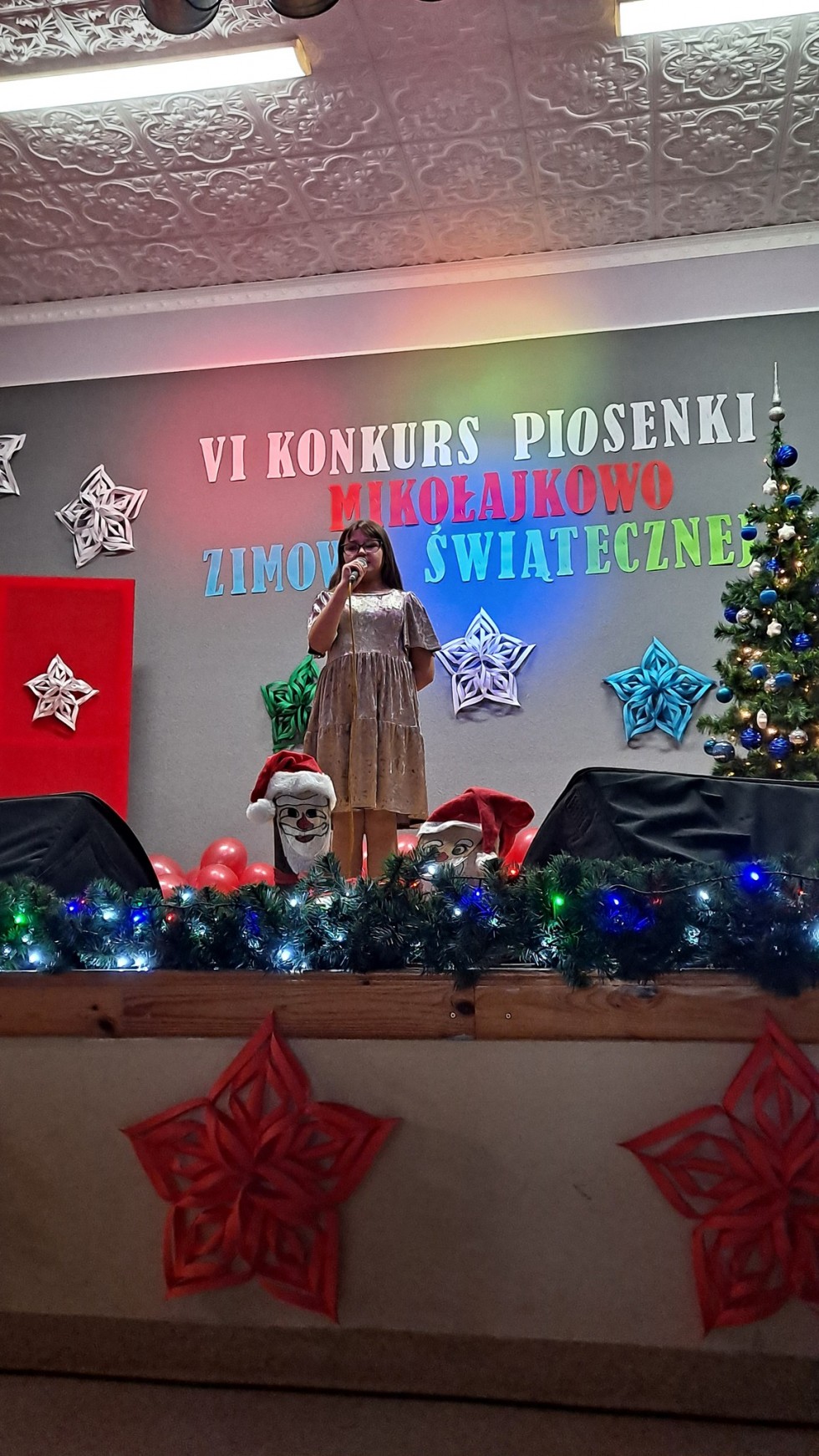Gmina Stare Pole. Sukces Weroniki Drezner w konkursie piosenek świątecznych.