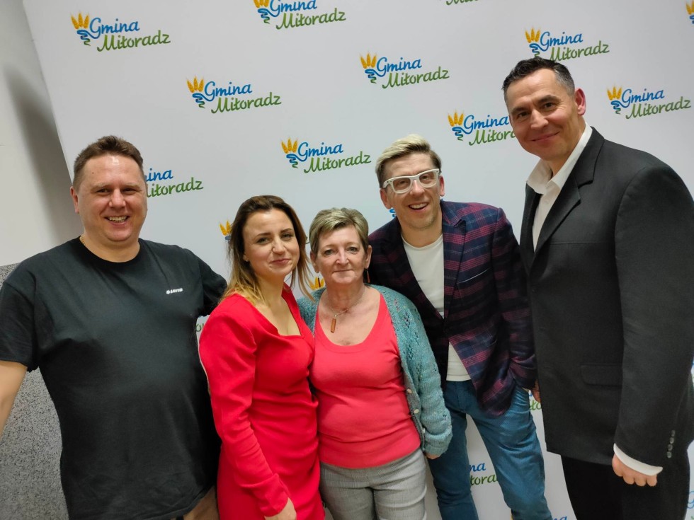 Miłoradz. Gminny Dzień Kobiet na wesoło z Kabaretem Super Show.