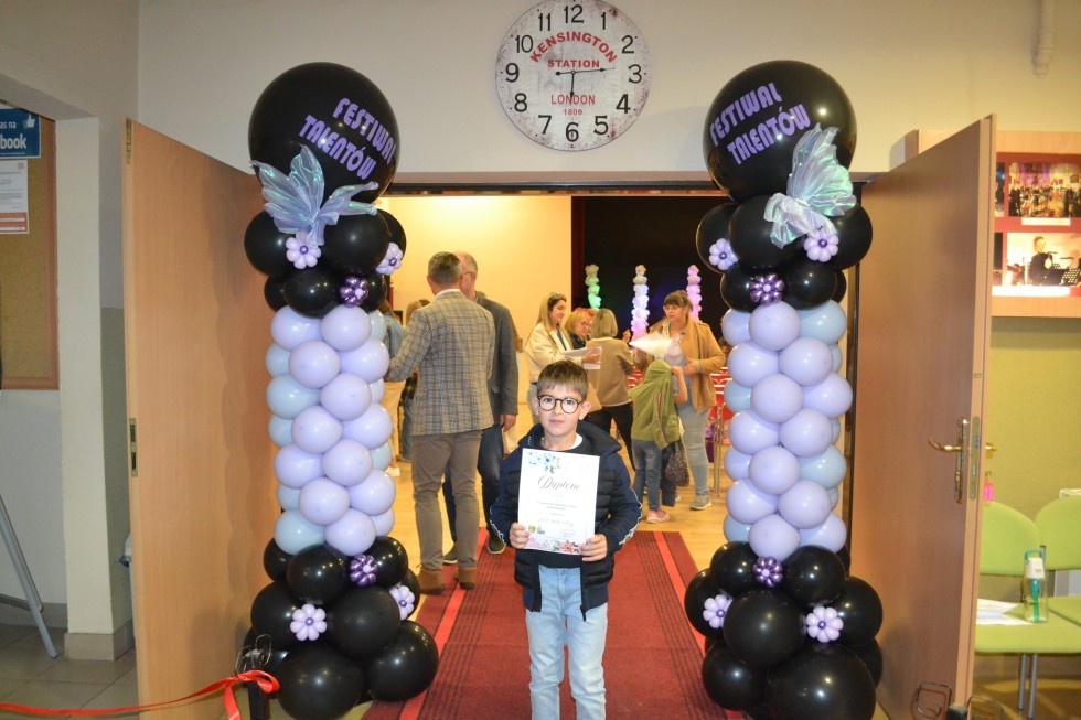 Stare Pole. Oliwier Dziki zwycięzcą I Festiwalu Talentów i Pasji na Żuławach. Zdjęcia
