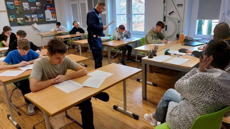 Uczniowie rywalizowali o awans do eliminacji powiatowych w konkursie Bezpieczeństwa Ruchu Drogowego.