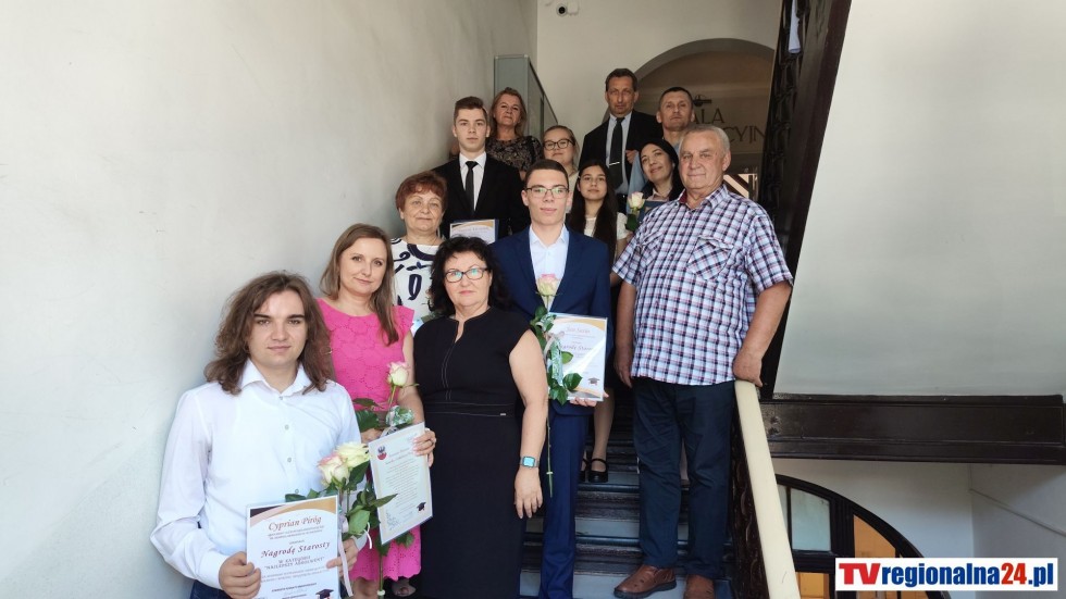 Nagrody Starosty dla najlepszych absolwentów. Powiat Malborski wyróżnił…