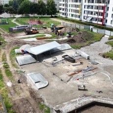 Nowa przestrzeń sportowa przy Orliku w Malborku. Trwa budowa skateparku…