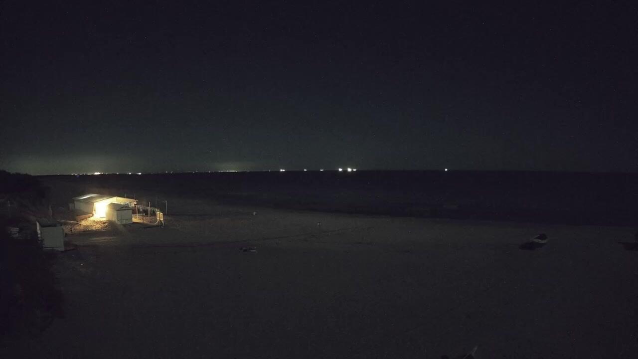 Podgląd: Jantar Plaża wejście nr 79A - 80 kamera on line. Port Rybacki. Aktualna pogoda na plaży w Jantarze. Morze Bałtyckie 