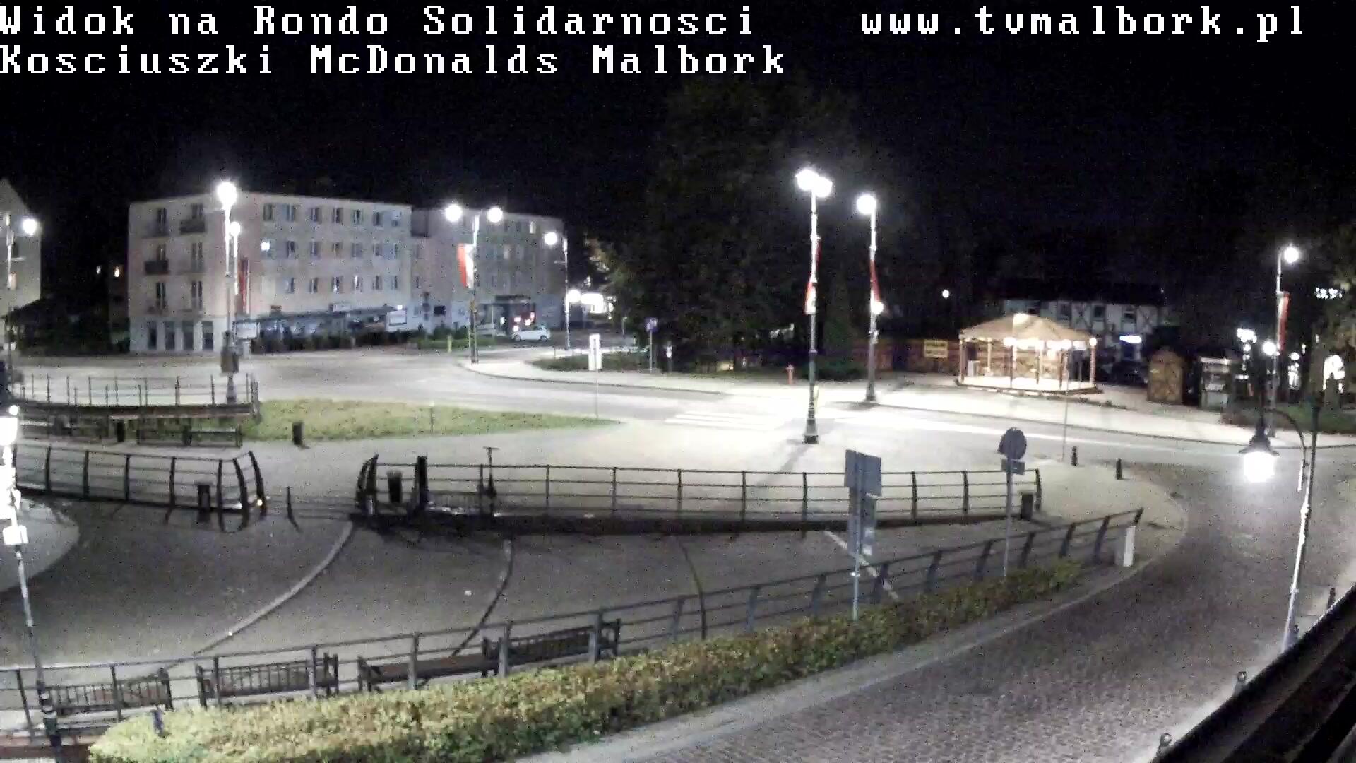 Podgląd: Rondo Solidarności - ul. Piastowska - Józefa Piłsudskiego - Adama Mickiewicza w Malborku. Na żywo z McDonald's